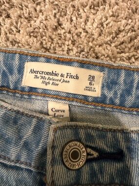 Abercrombie & Fitch Light Blue High-Rise Women’s Jeans - Curve Love